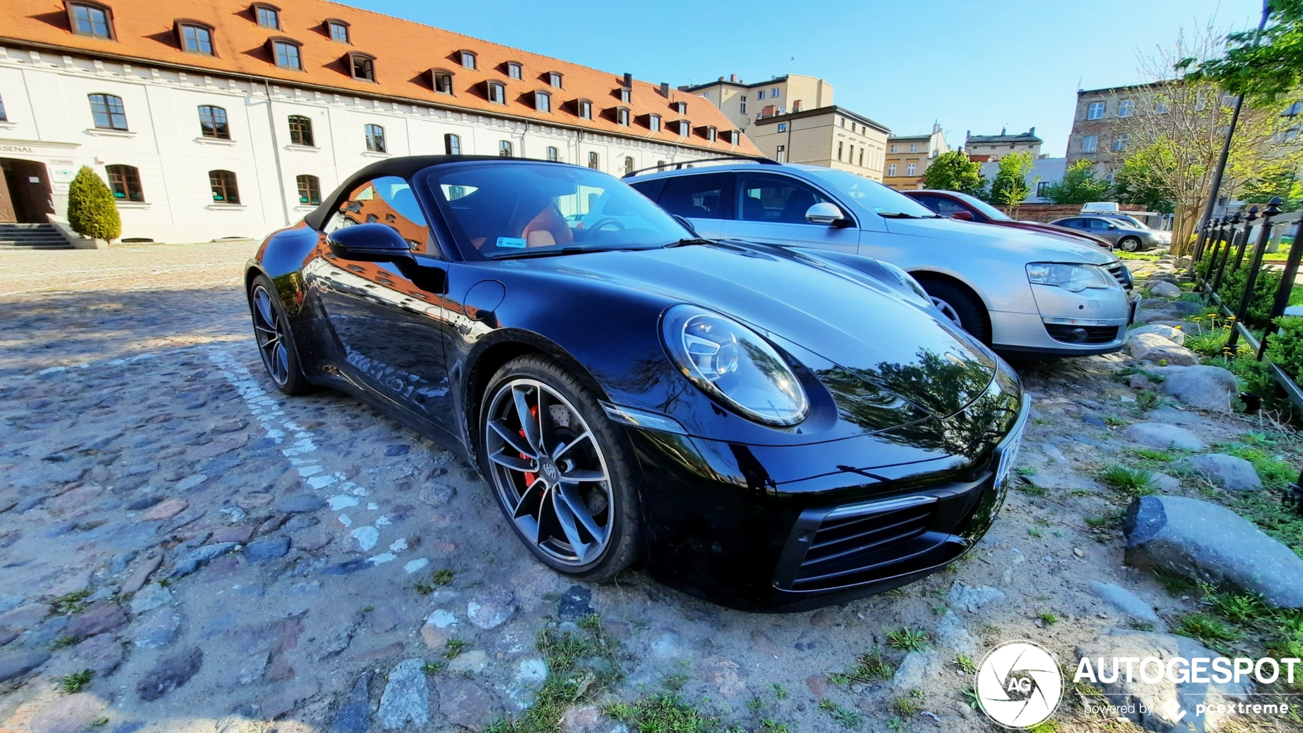 Porsche 992 Carrera 4S Cabriolet