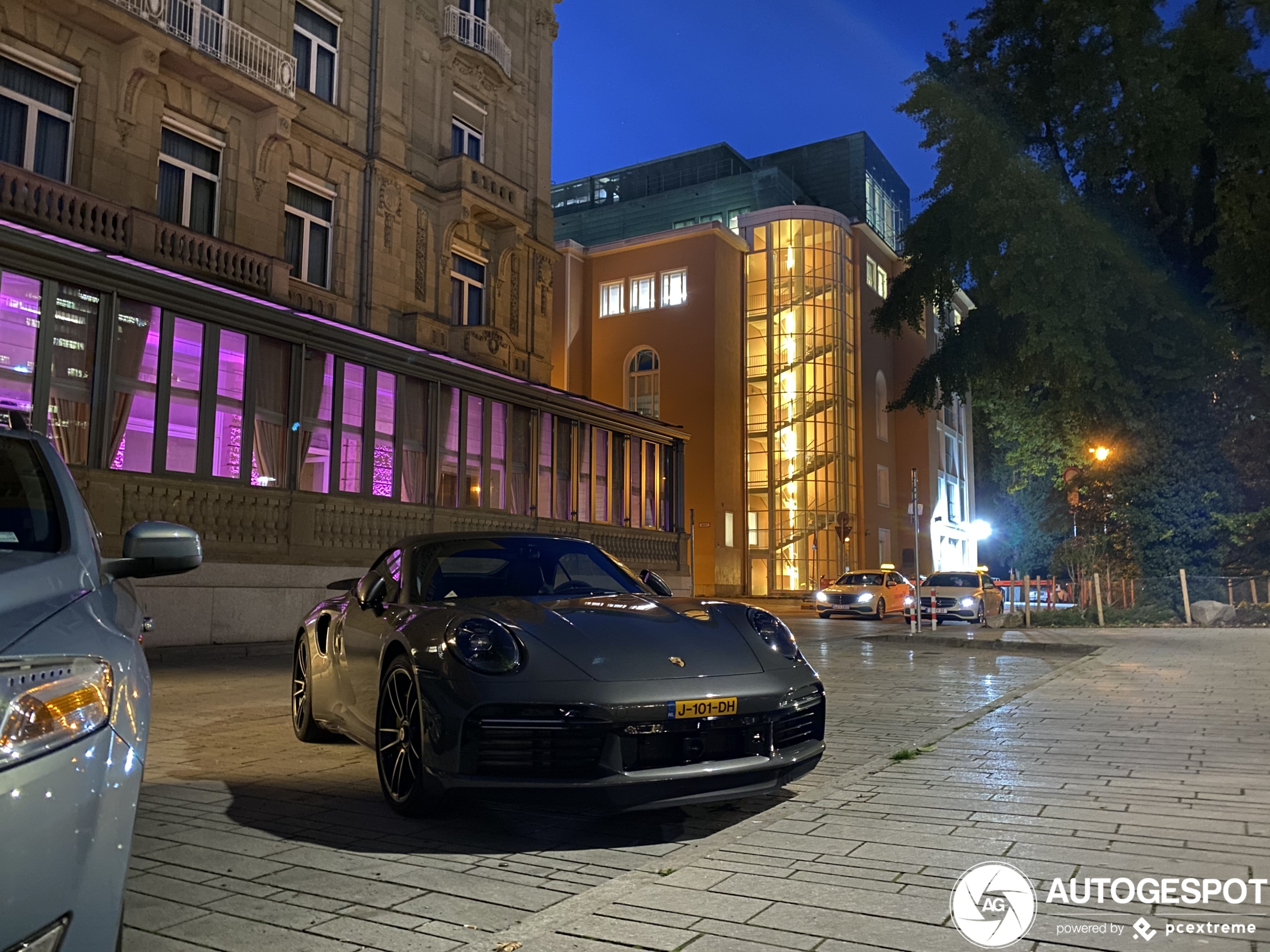 Porsche 992 Turbo S Cabriolet