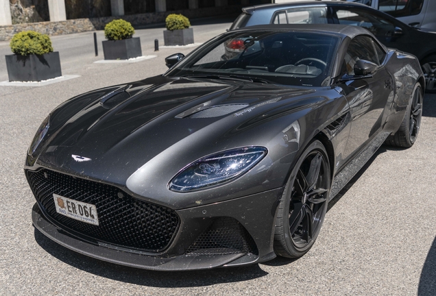 Aston Martin DBS Superleggera Volante