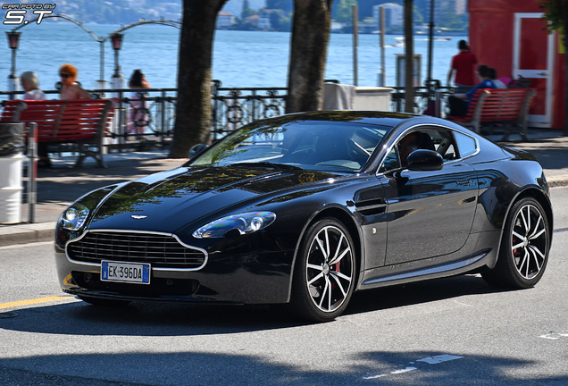 Aston Martin V8 Vantage S