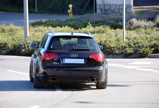 Audi RS4 Avant B7