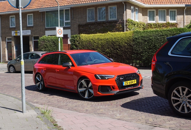 Audi RS4 Avant B9