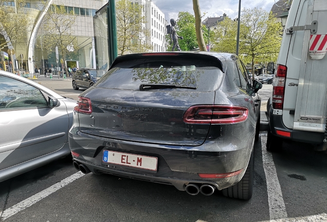 Porsche 95B Macan GTS