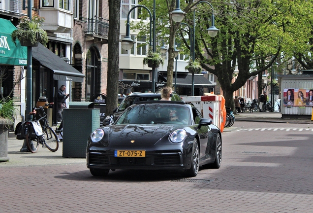 Porsche 992 Carrera 4S