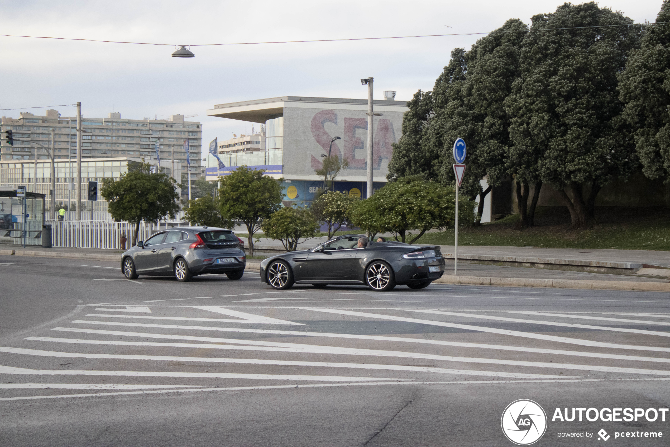 Aston Martin V8 Vantage S Roadster