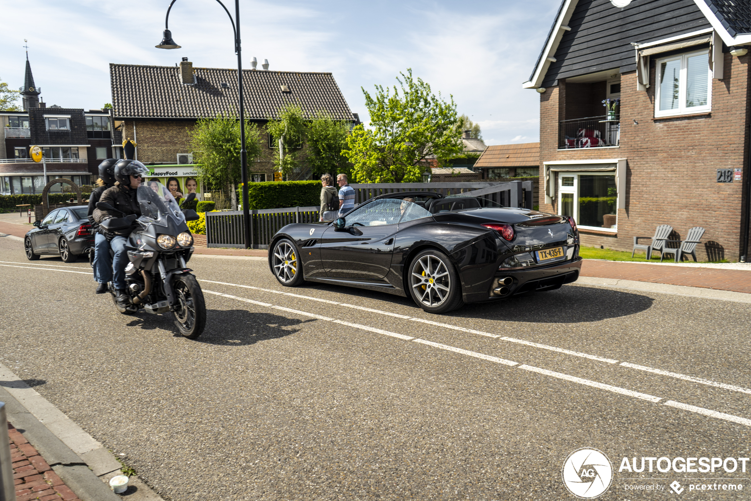 Ferrari California