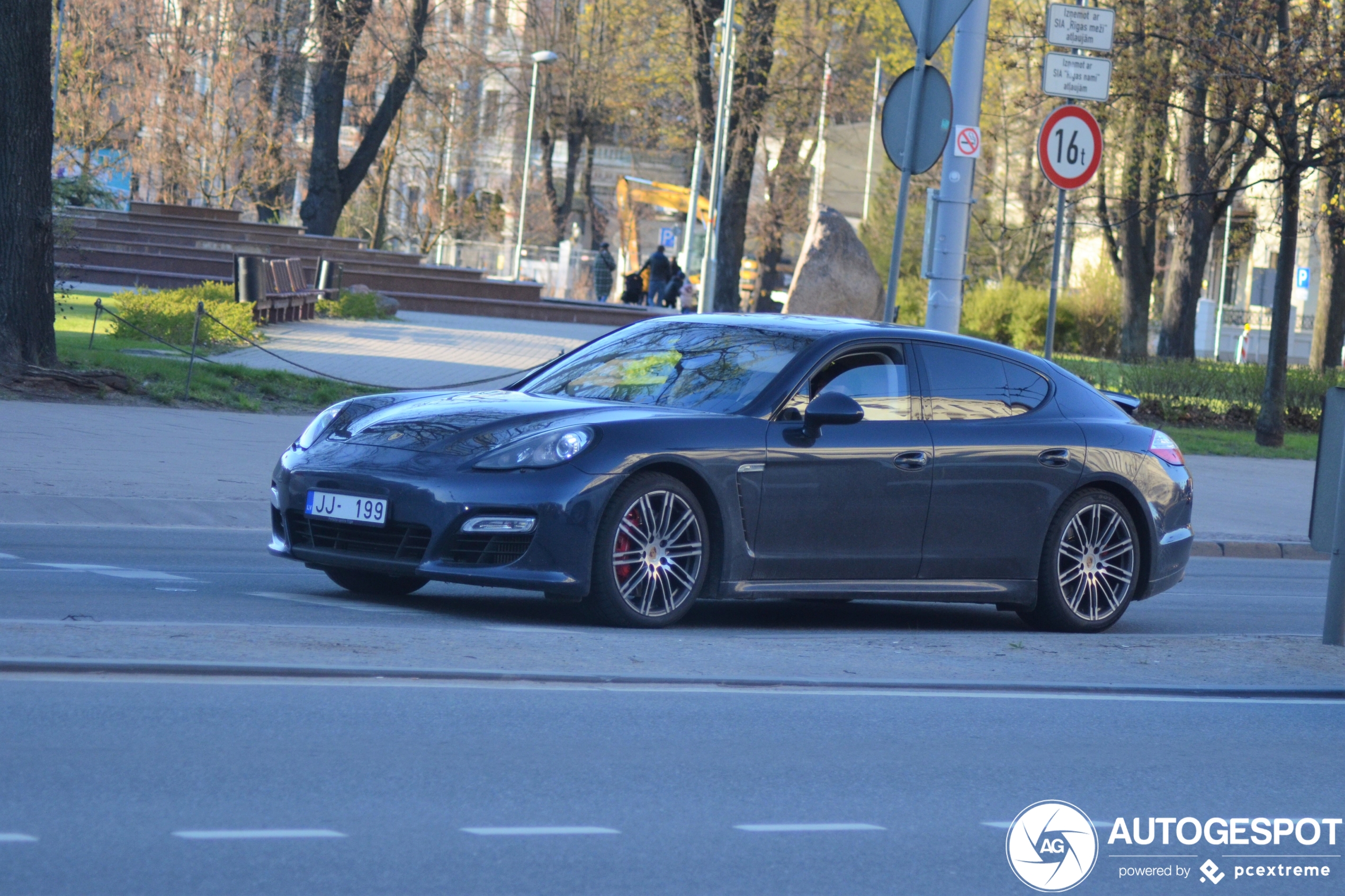 Porsche 970 Panamera Turbo MkI