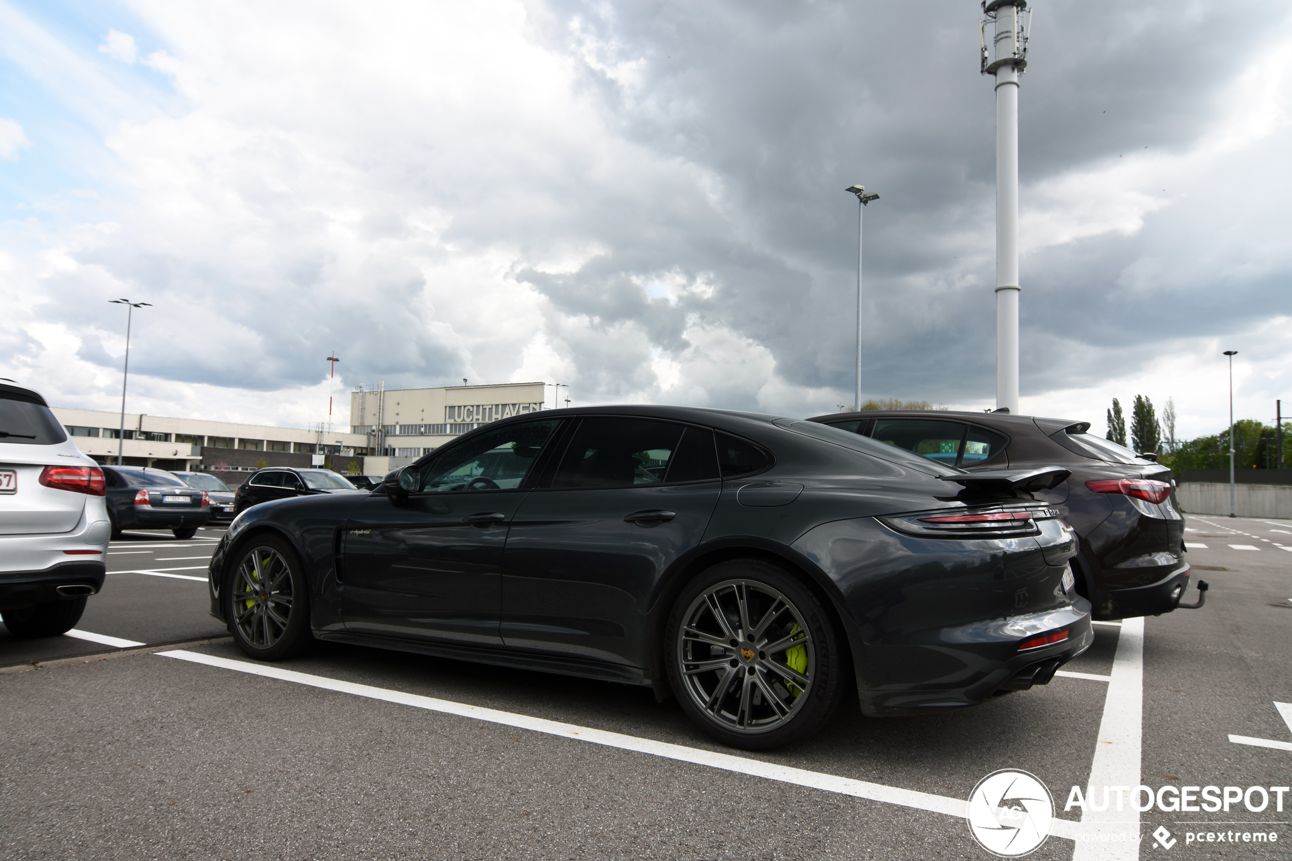 Porsche 971 Panamera Turbo S E-Hybrid