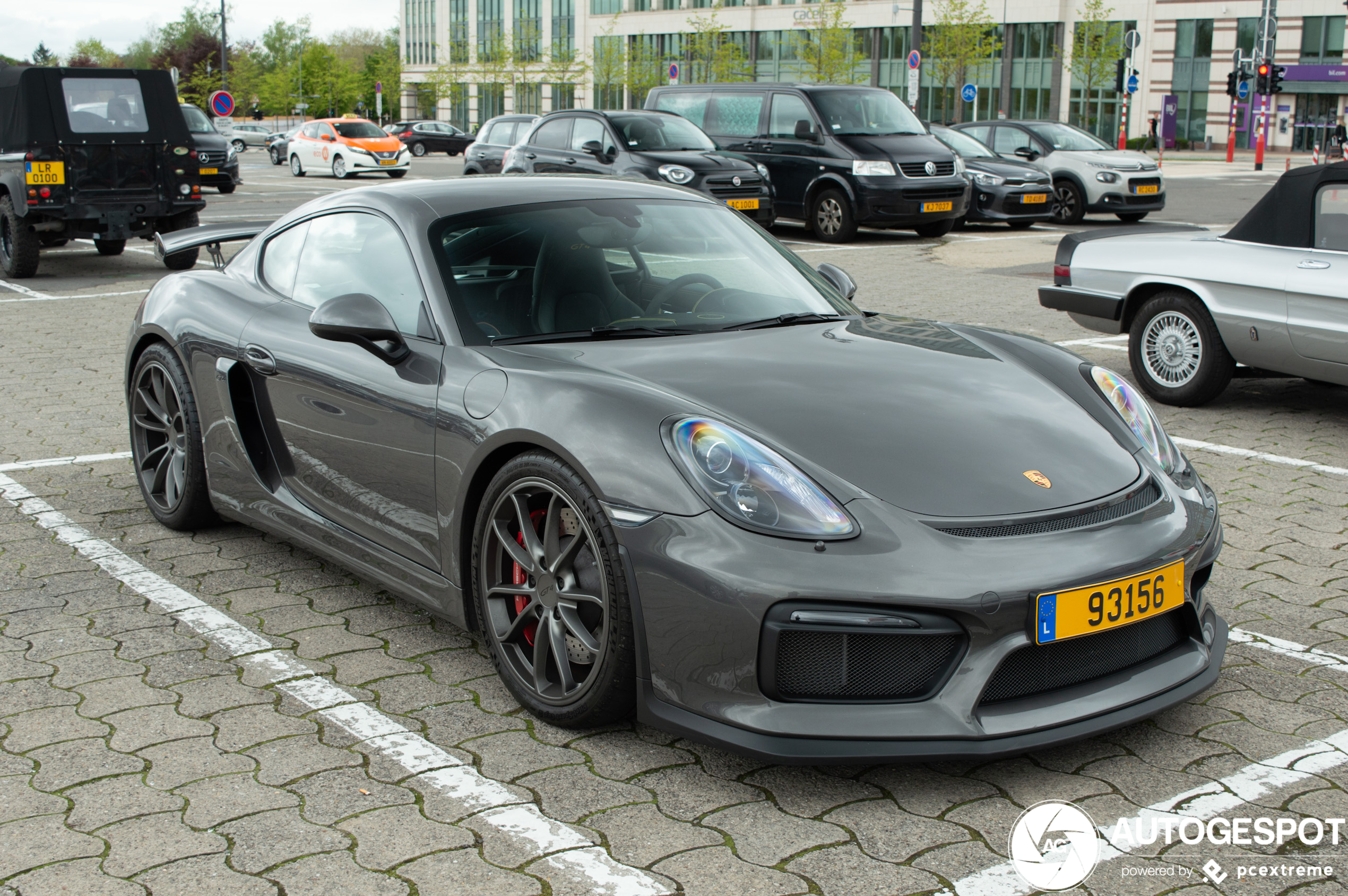 Porsche 981 Cayman GT4