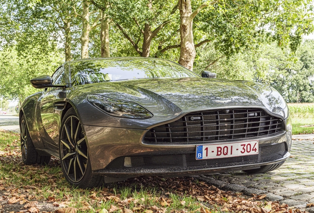 Aston Martin DB11 V8