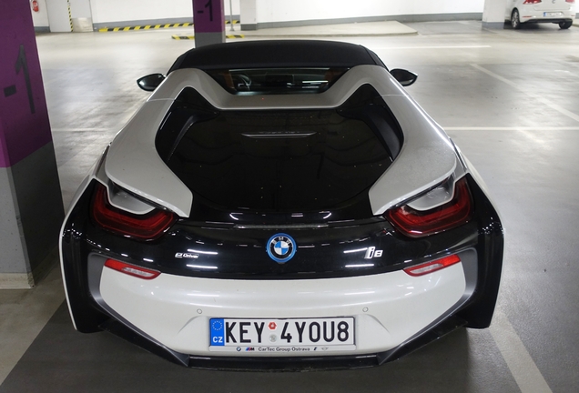 BMW i8 Roadster