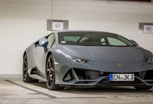 Lamborghini Huracán LP640-4 EVO