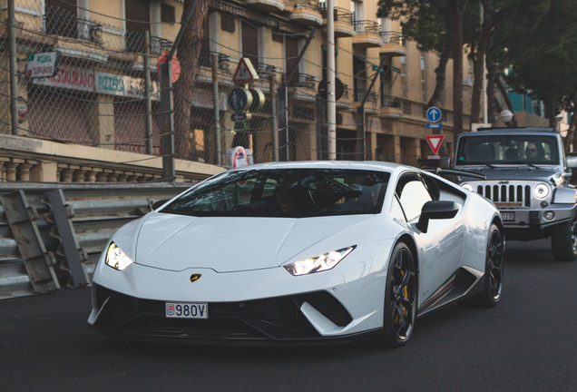 Lamborghini Huracán LP640-4 Performante