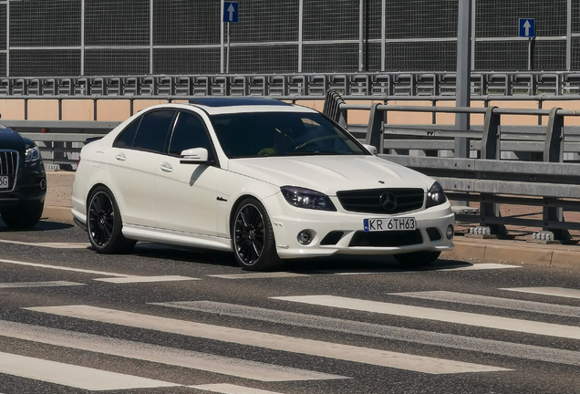 Mercedes-Benz C 63 AMG W204