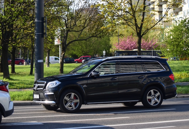 Mercedes-Benz GL 63 AMG X166