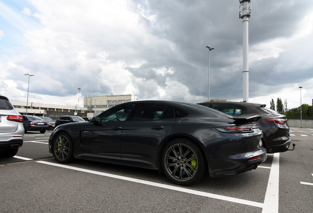 Porsche 971 Panamera Turbo S E-Hybrid