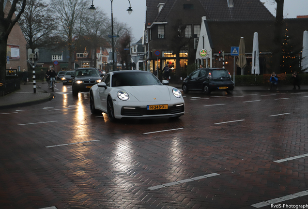 Porsche 992 Carrera 4S