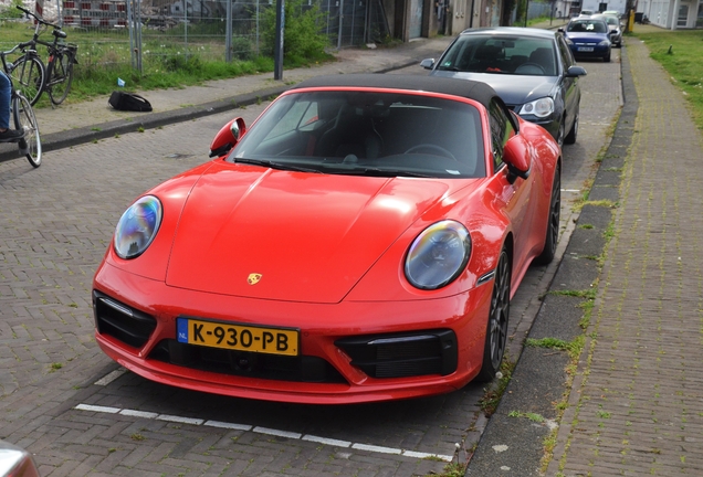 Porsche 992 Carrera 4S Cabriolet