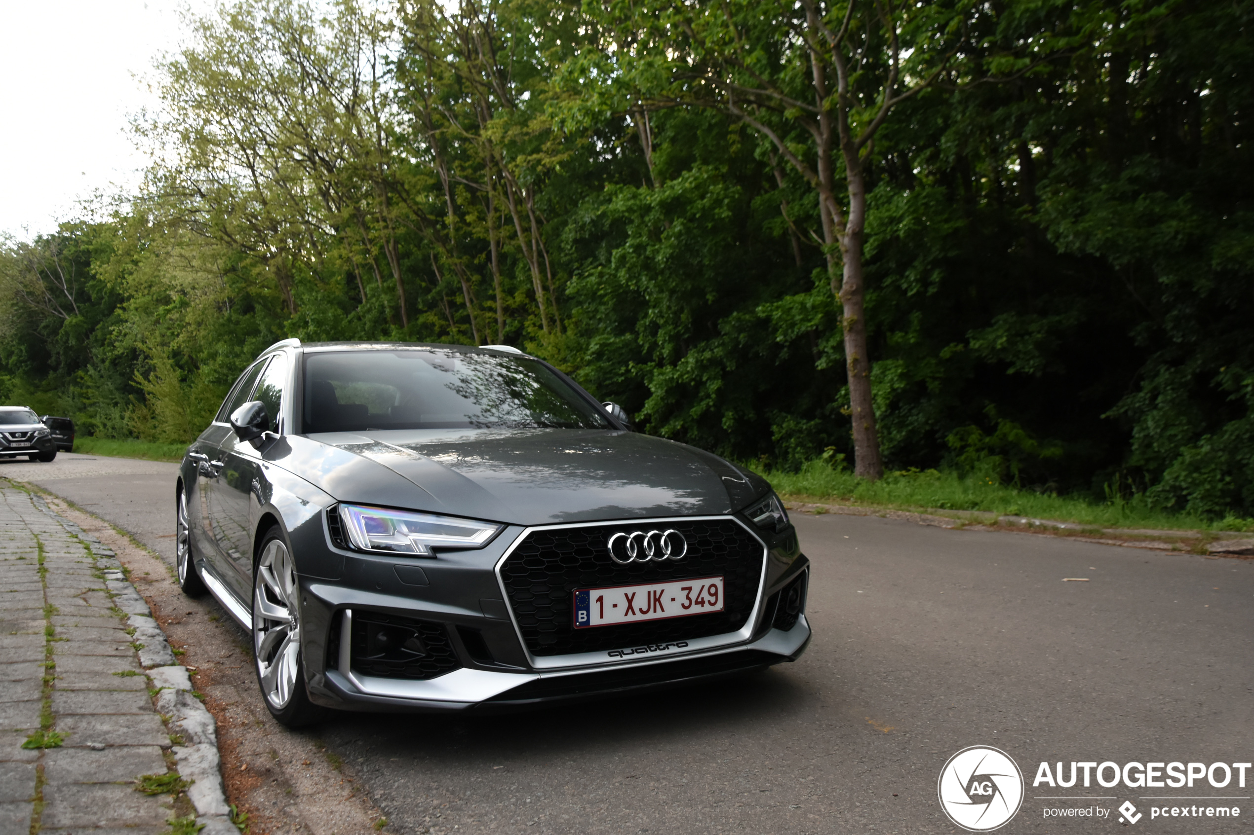 Audi RS4 Avant B9