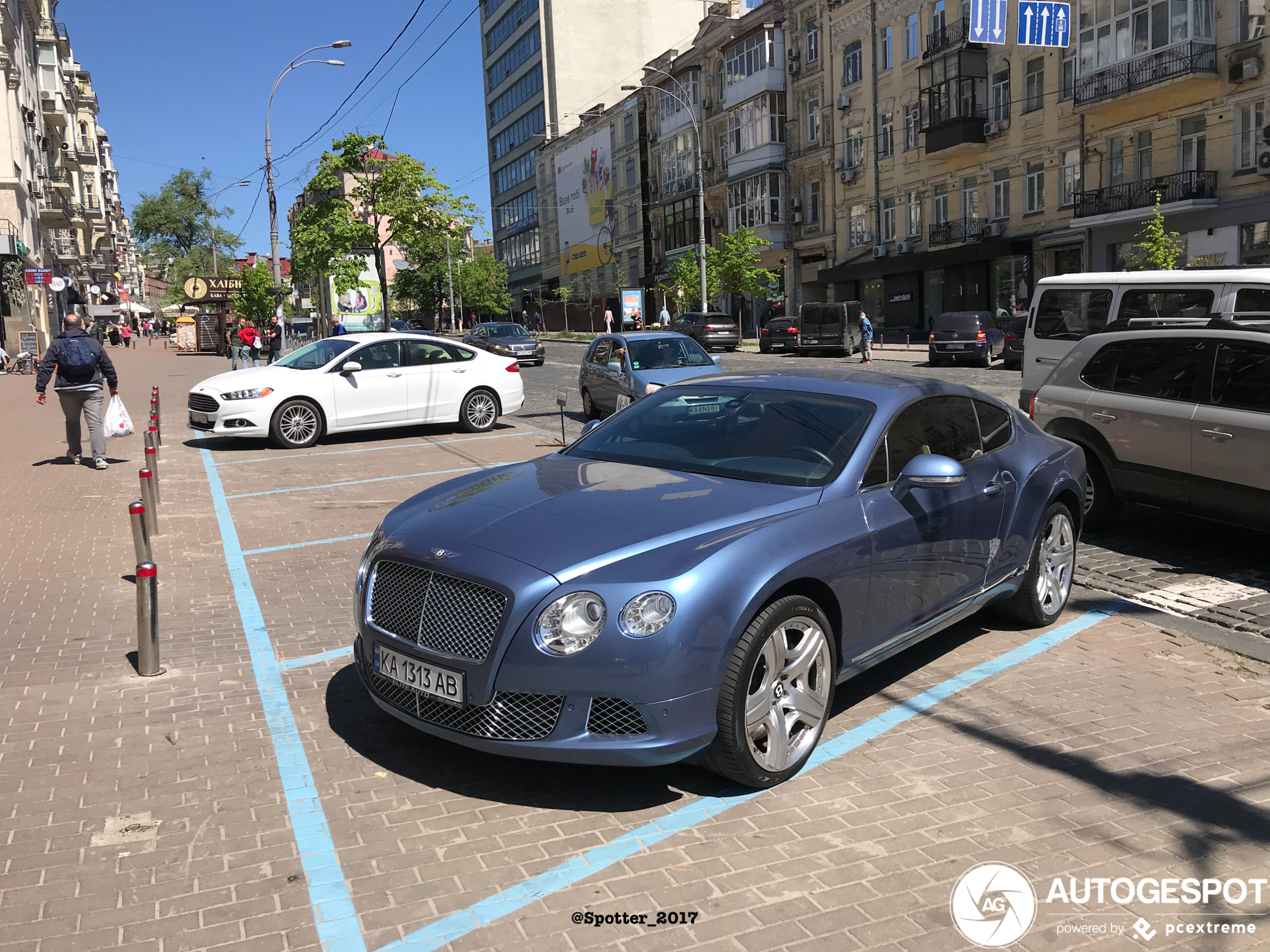 Bentley Continental GT 2012