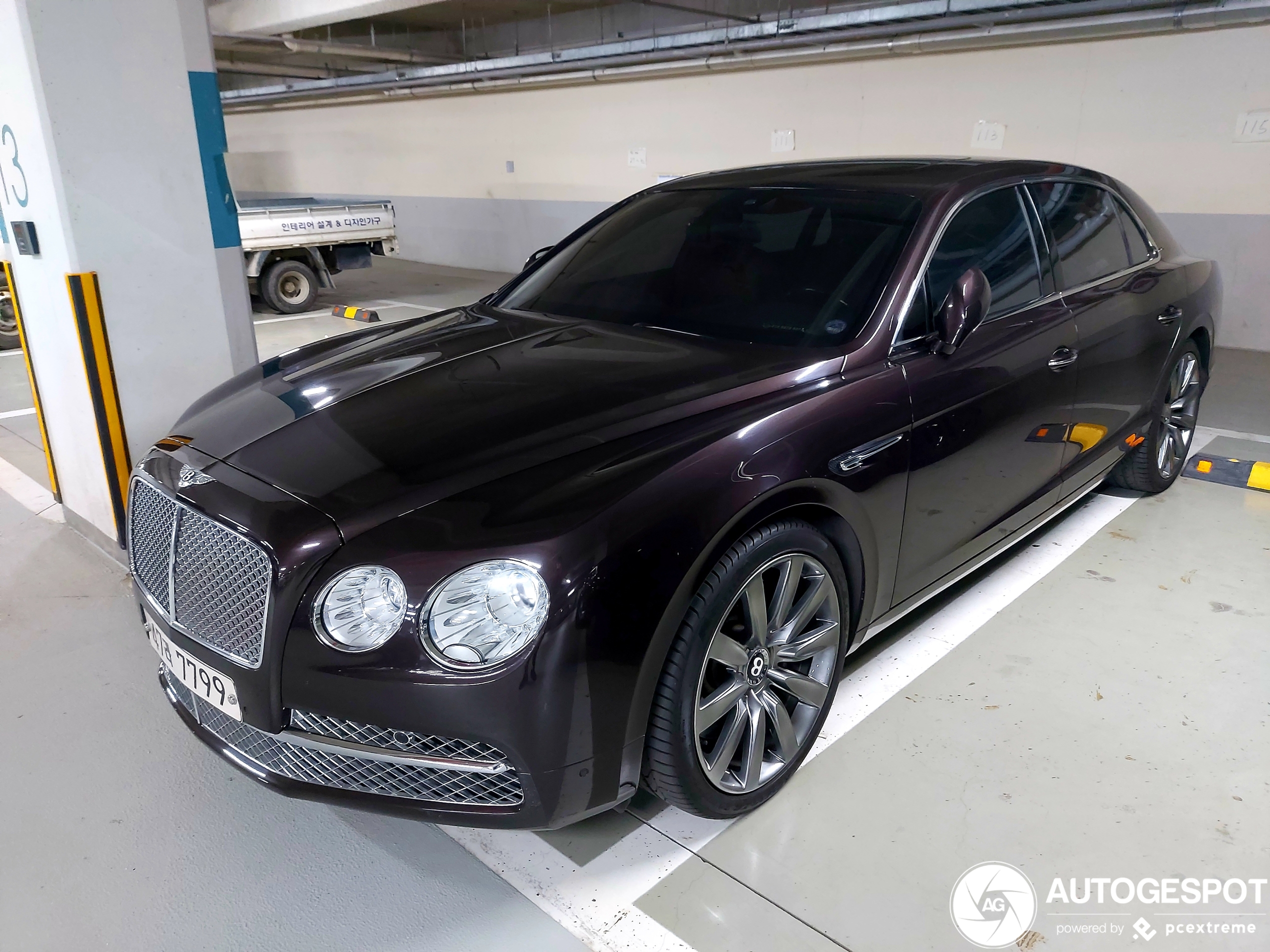 Bentley Flying Spur W12