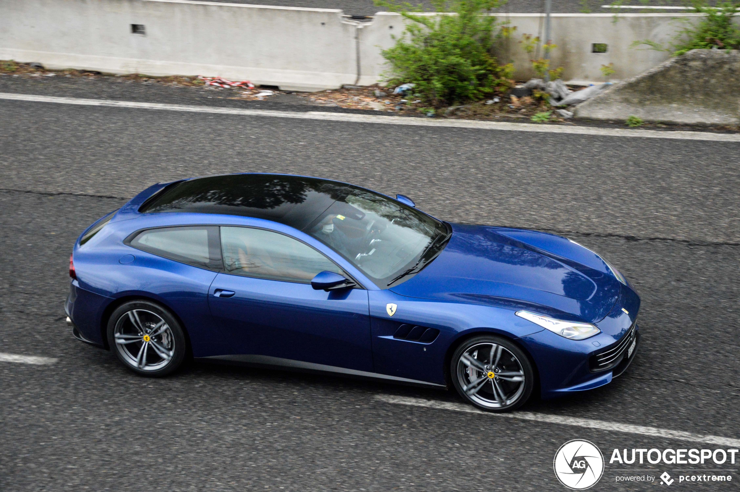 Ferrari GTC4Lusso