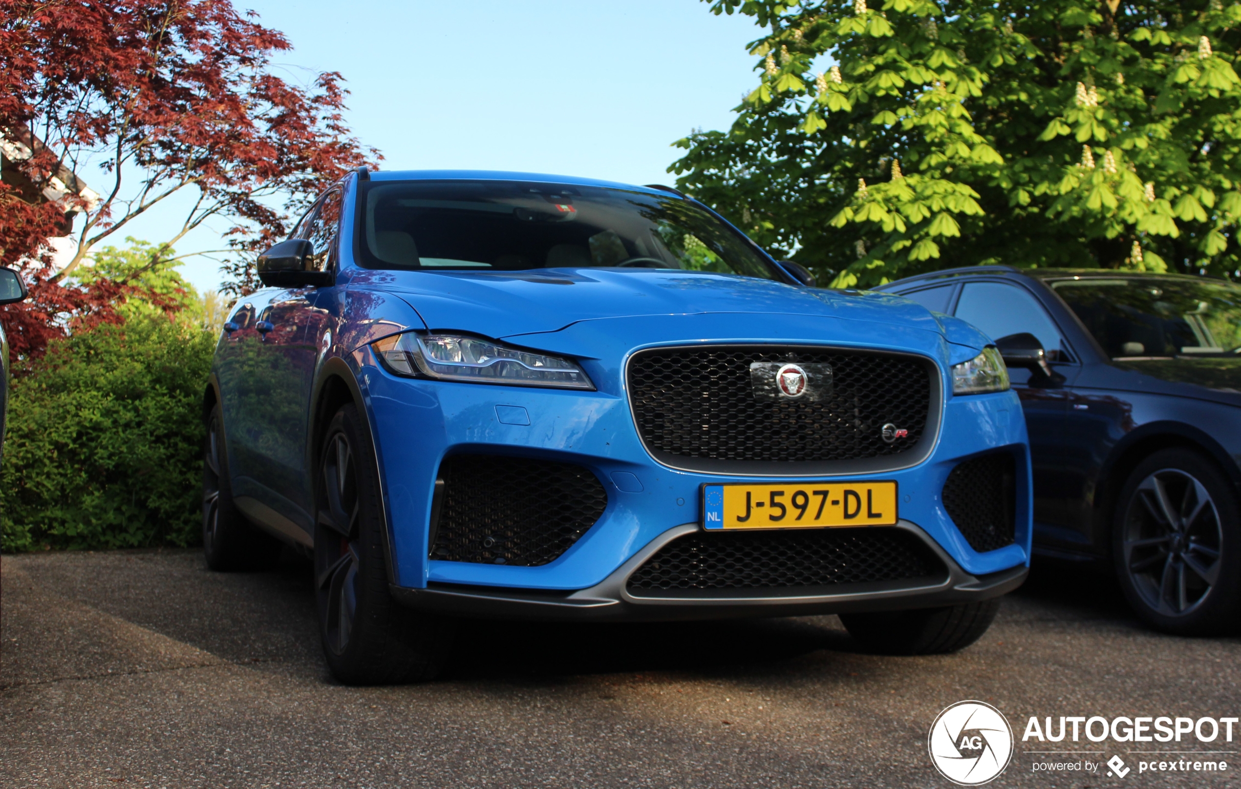 Jaguar F-PACE SVR