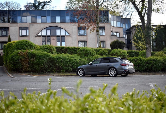 Audi RS4 Avant B9