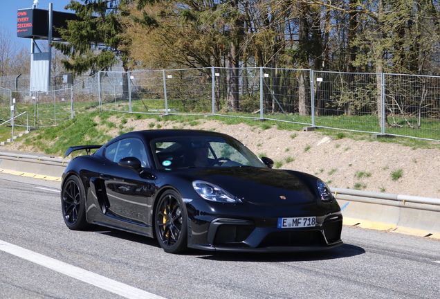 Porsche 718 Cayman GT4