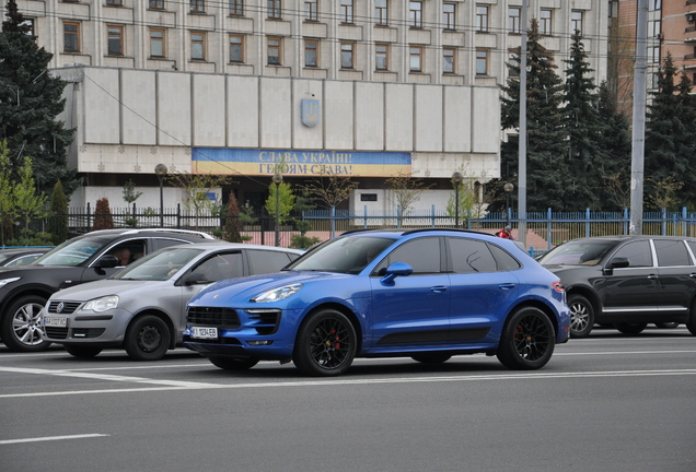 Porsche 95B Macan GTS