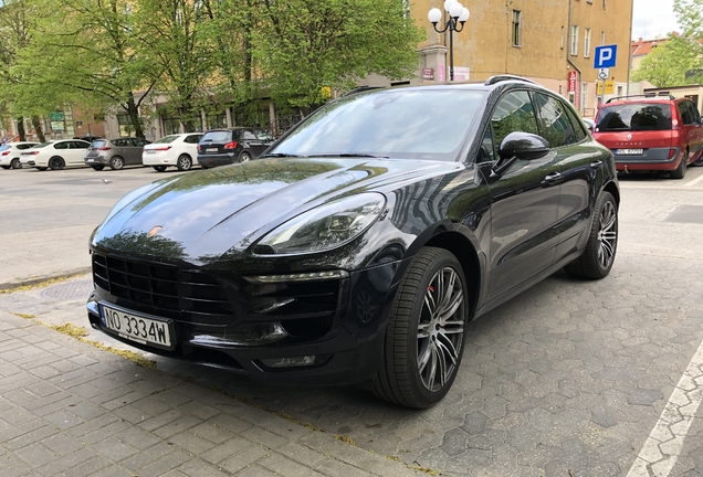 Porsche 95B Macan Turbo