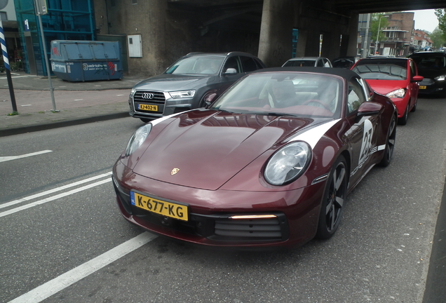 Porsche 992 Targa 4S Heritage Design Edition