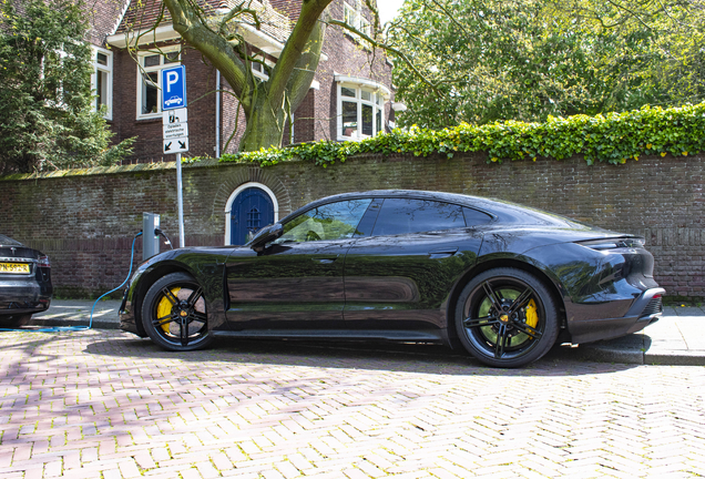 Porsche Taycan Turbo S