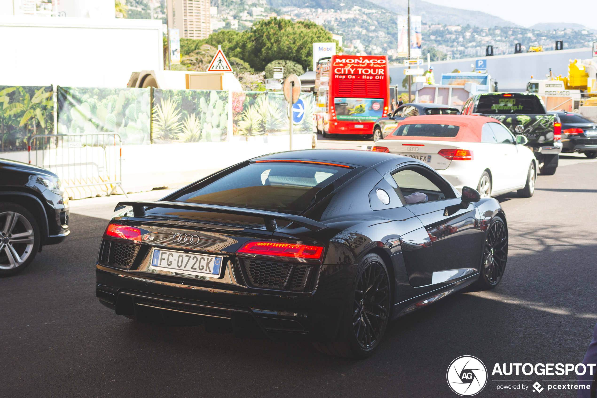 Audi R8 V10 Plus 2015