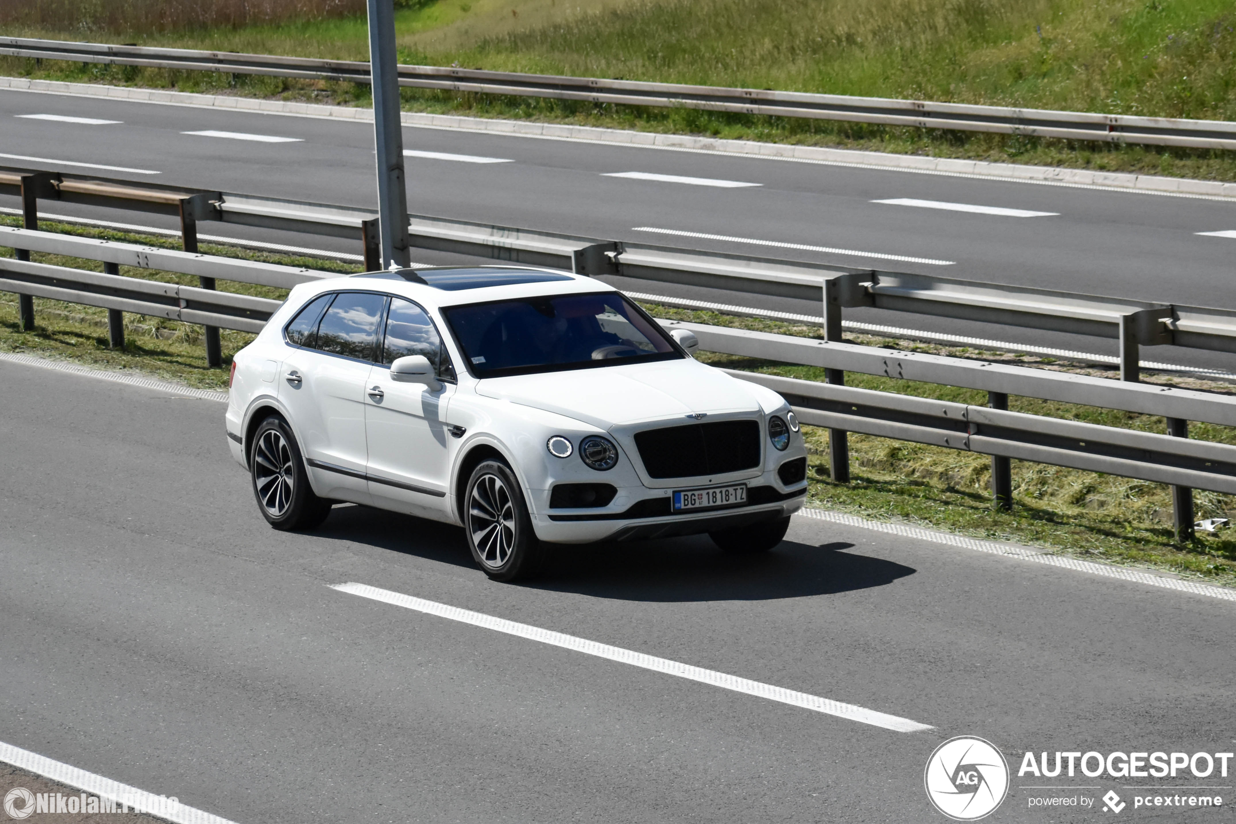 Bentley Bentayga V8