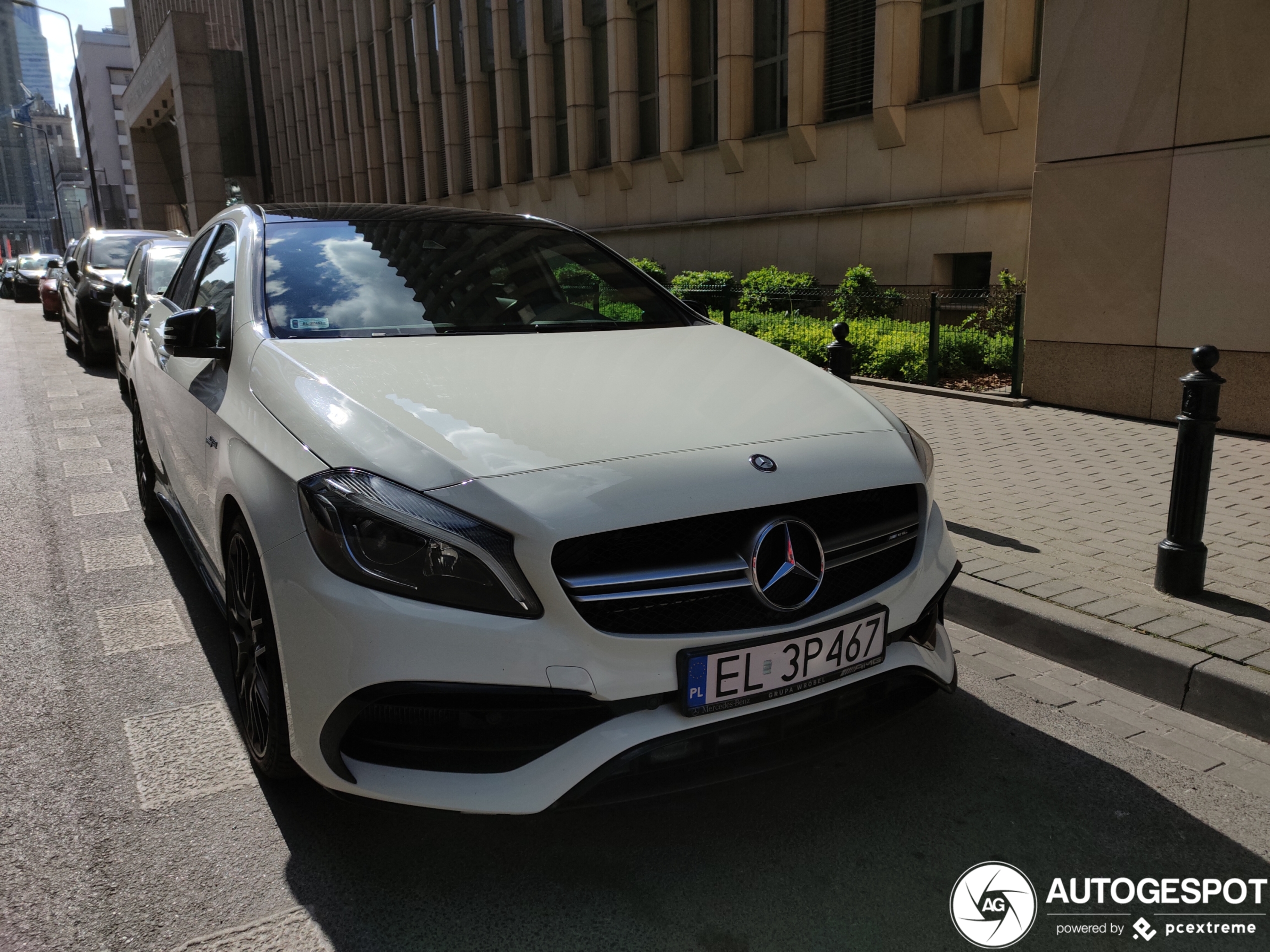 Mercedes-AMG A 45 W176 2015