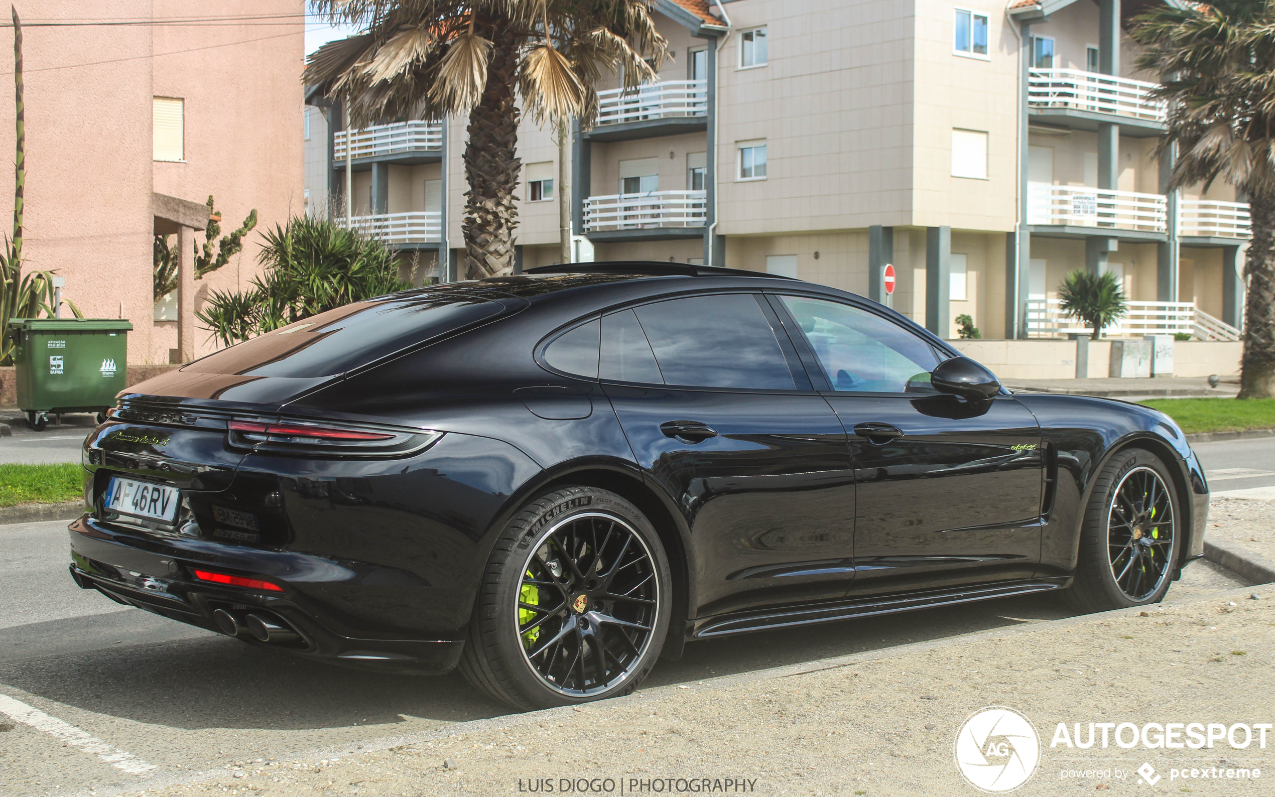 Porsche 971 Panamera Turbo S E-Hybrid