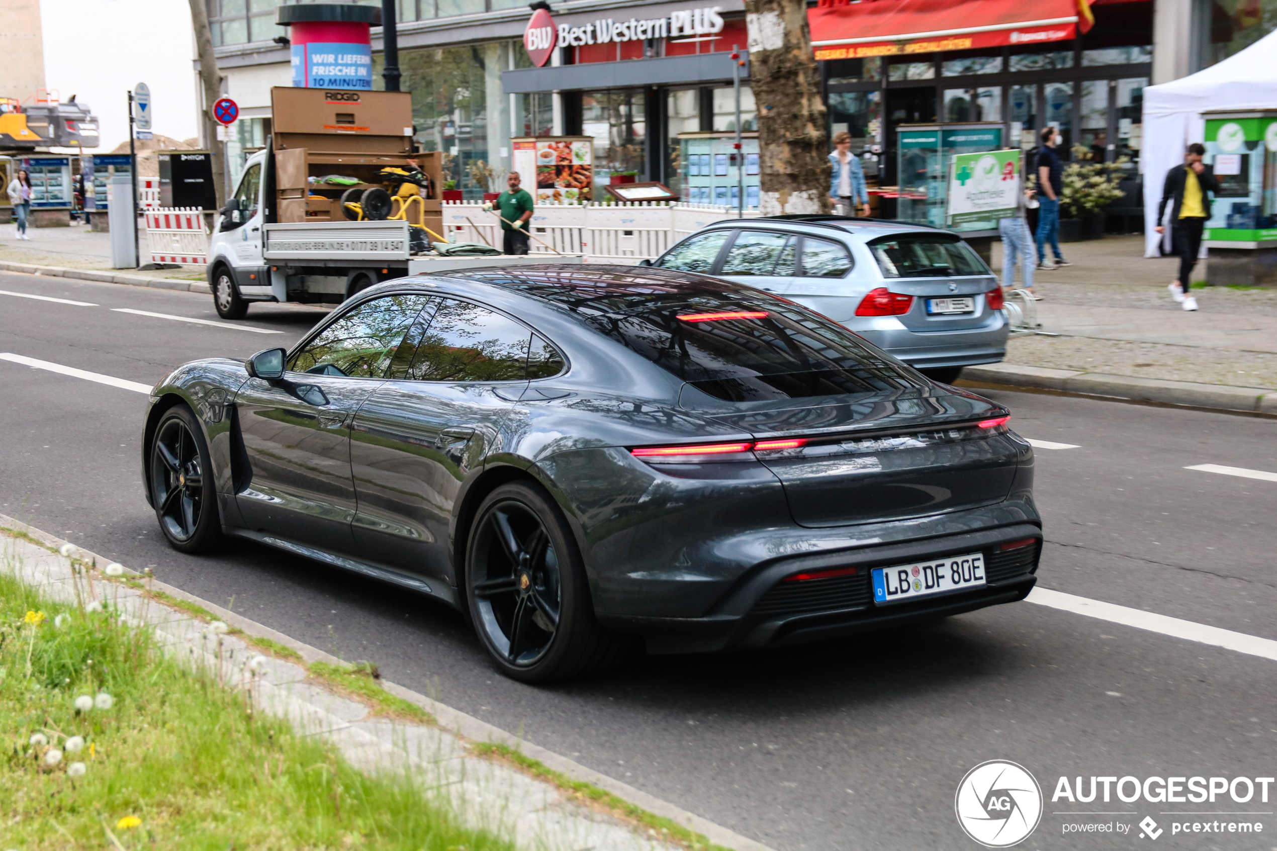 Porsche Taycan Turbo