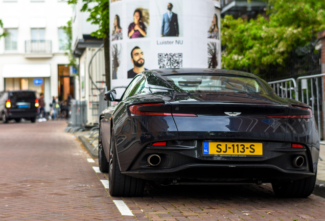 Aston Martin DB11