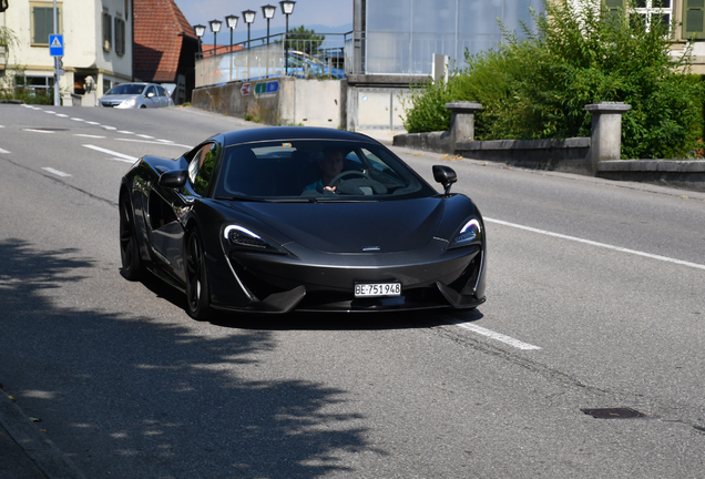 McLaren 570S