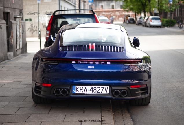 Porsche 992 Carrera 4S