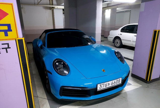 Porsche 992 Carrera 4S Cabriolet