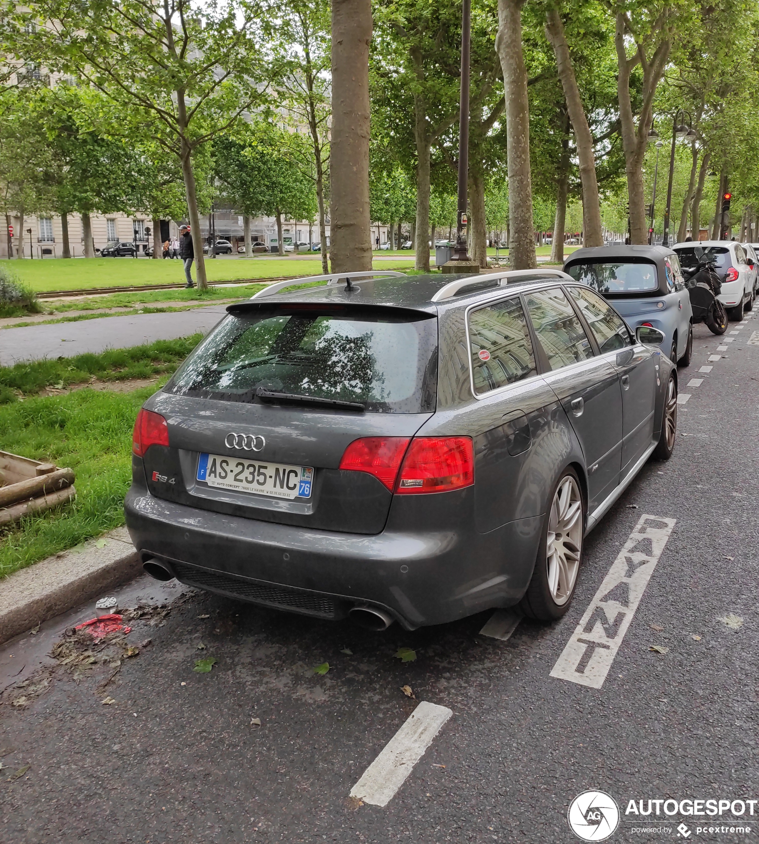 Audi RS4 Avant B7