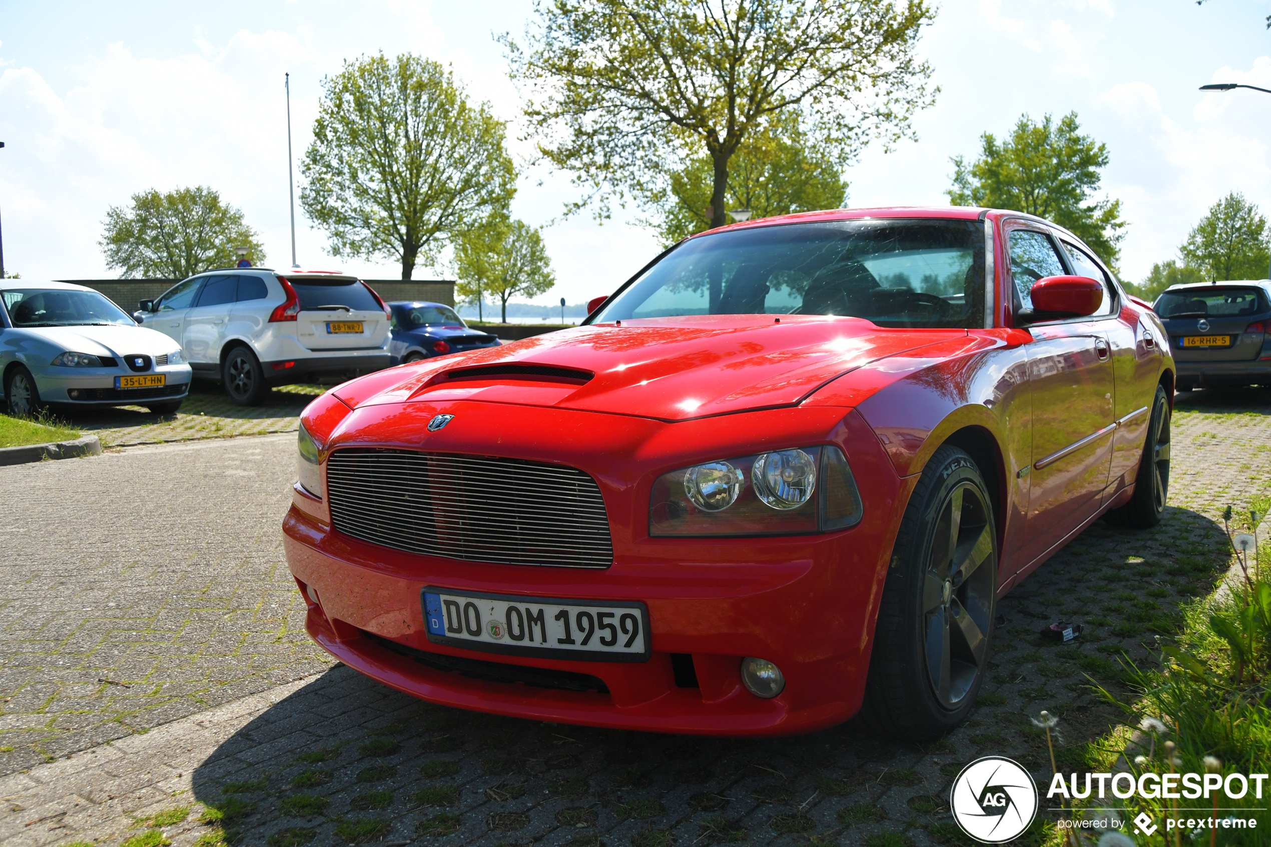 Dodge Charger SRT-8