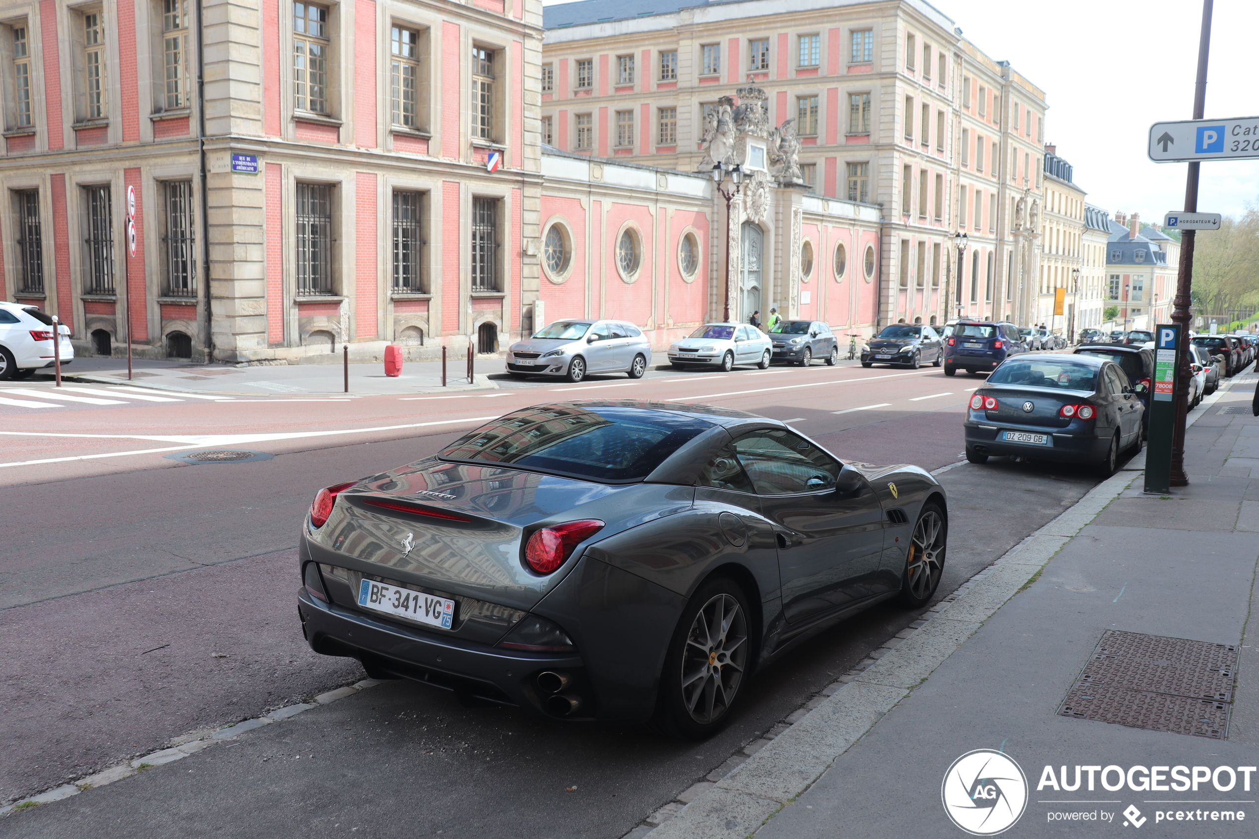 Ferrari California