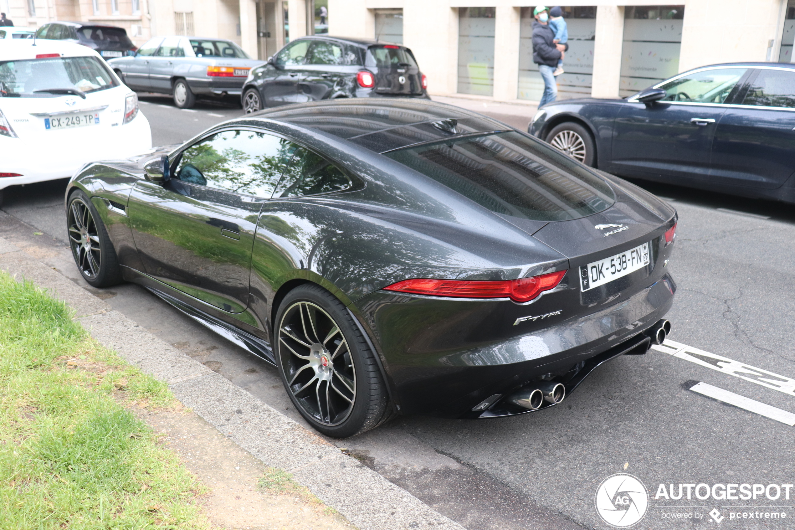 Jaguar F-TYPE R Coupé