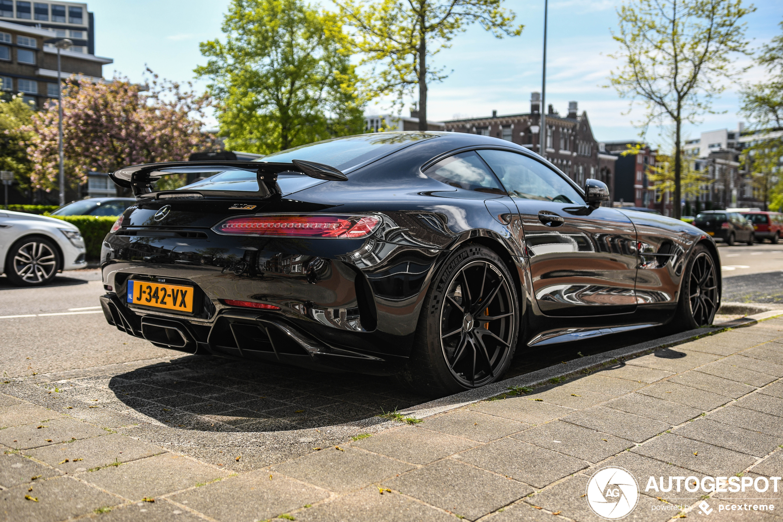 Mercedes-AMG GT R C190