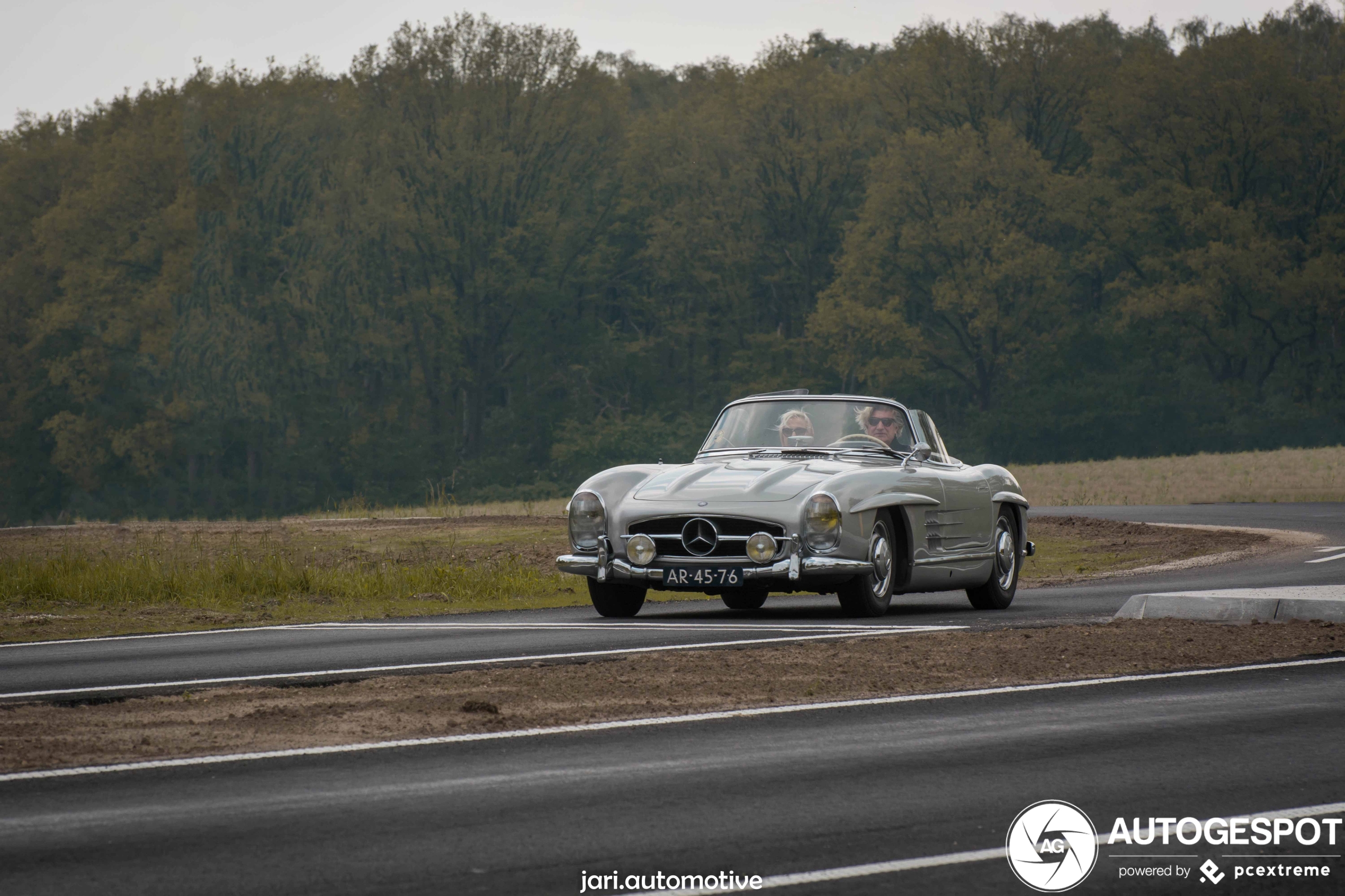 Mercedes-Benz 300SL Roadster