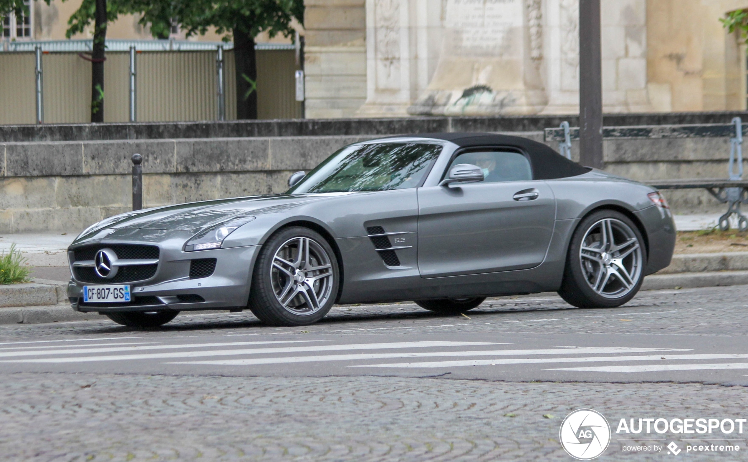 Mercedes-Benz SLS AMG Roadster