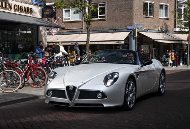 Alfa Romeo 8C Spider